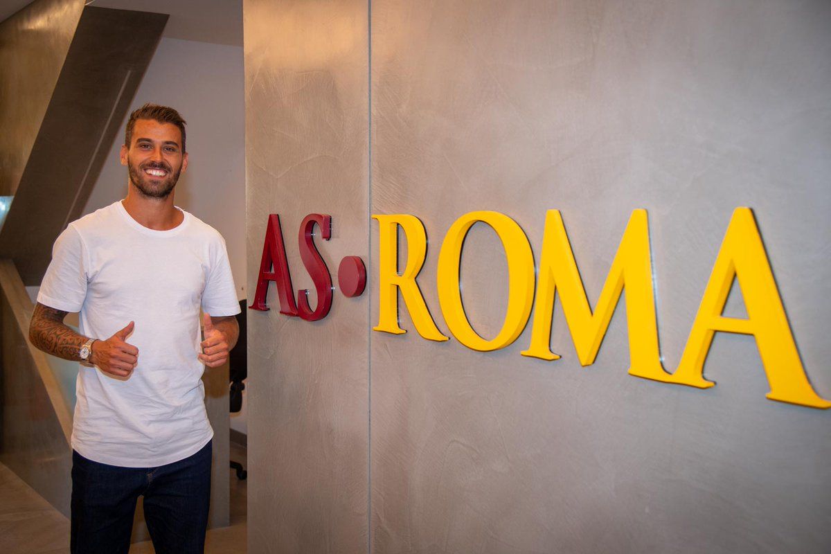 AS Roma rekrut Spinazzola dari Juventus