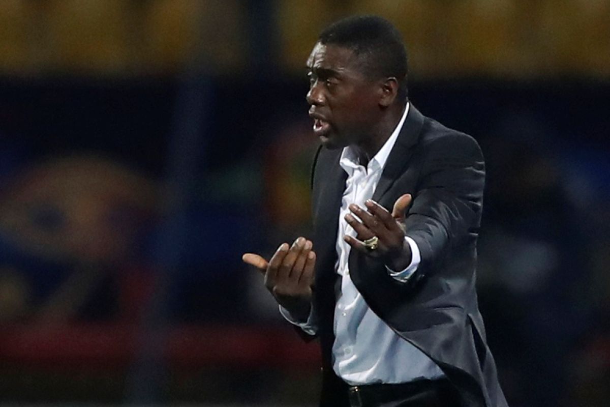 Clarence Seedorf yakin Kamerun akhiri paceklik gol