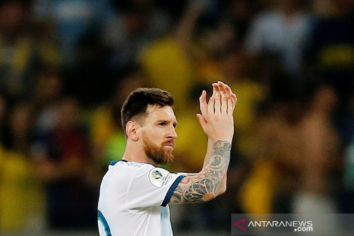 Gagal persembahkan trofi, Messi masih belum kapok bela Argentina