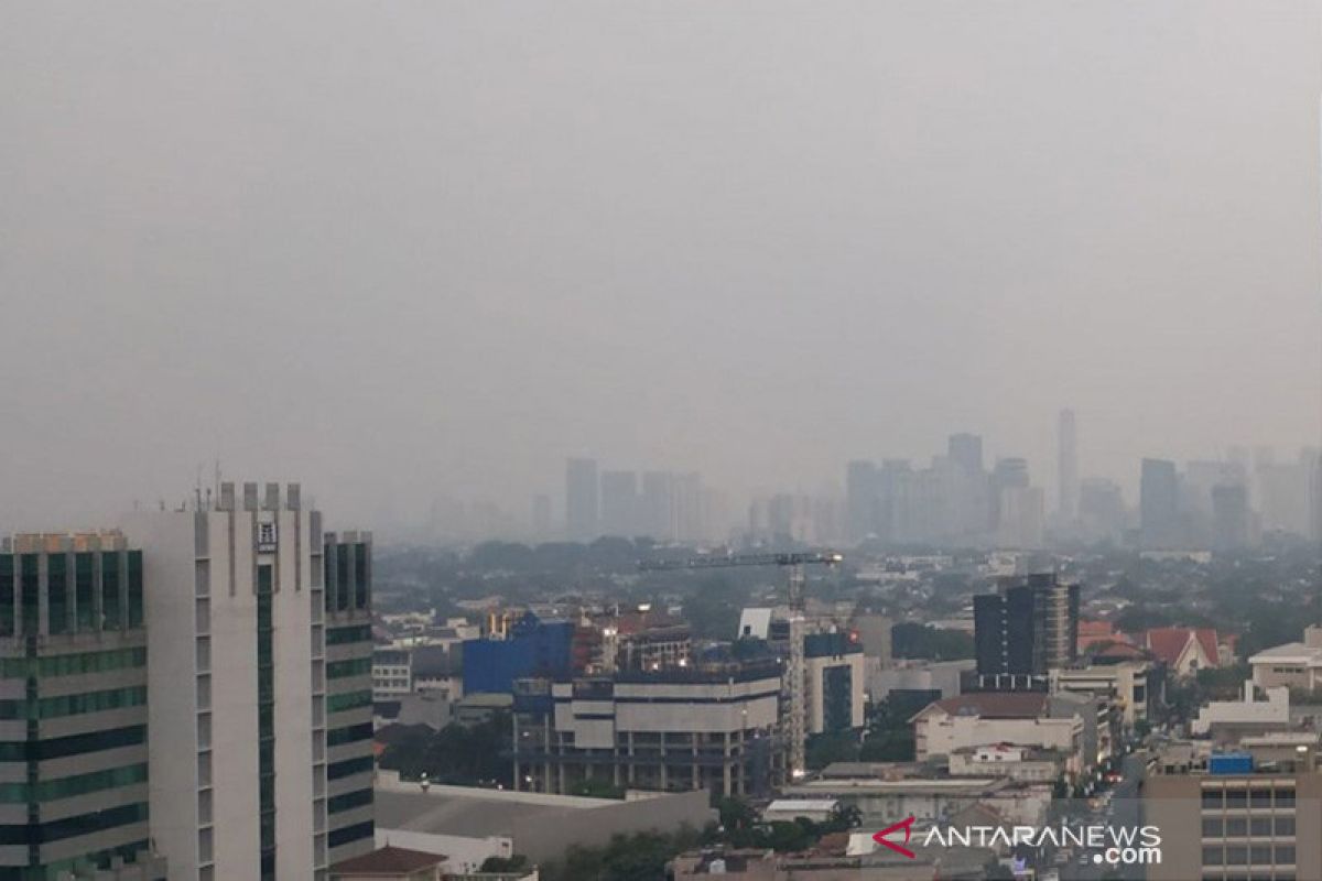 Menyaring udara Jakarta