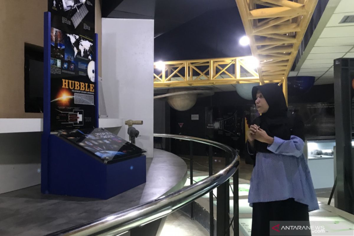 Astronom Planetarium Jakarta sulit amati bintang karena polusi cahaya