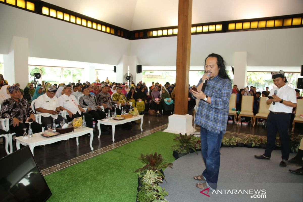 Ratusan pegiat sastra dan sastrawan hadiri festival di Banyuwangi