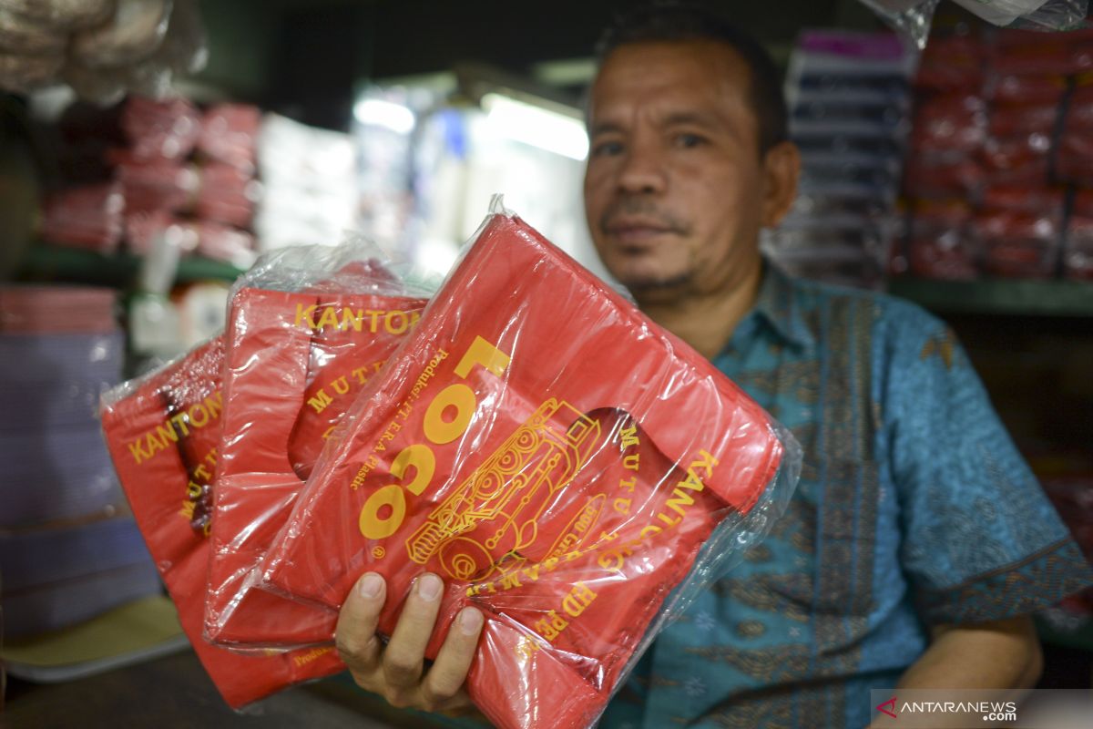Asosiasi diet kantong plastik kritik pernyataan Sri Mulyani