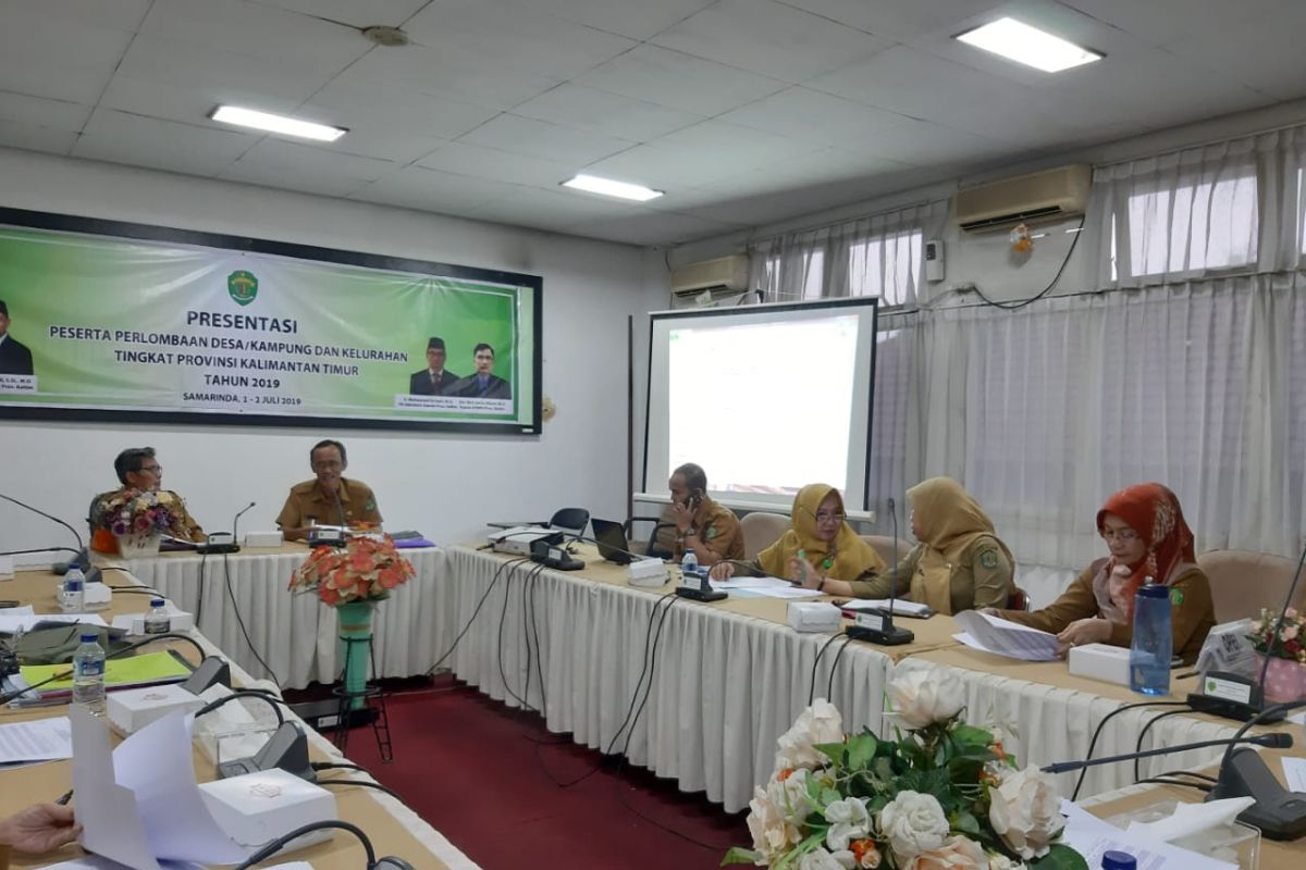 Kampung Batu Putih dan Kelurahan Teritip Jawara Lomdeskel 2019