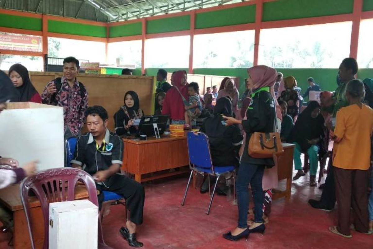 Warga Olak  Batanghari antusias ikut pemilihan BPD  e-votting