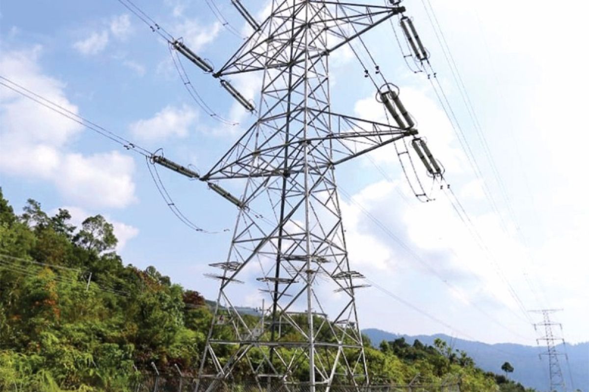PLN Bangun dua jalur transmisi listrik ke Aceh