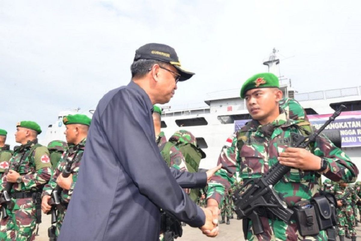 Gubernur lepas pasukan Yonif 721 TNI untuk jaga perbatasan Papua