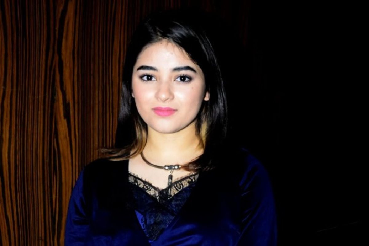 Mengenal Zaira Wasim yang keluar Bollywood demi agama