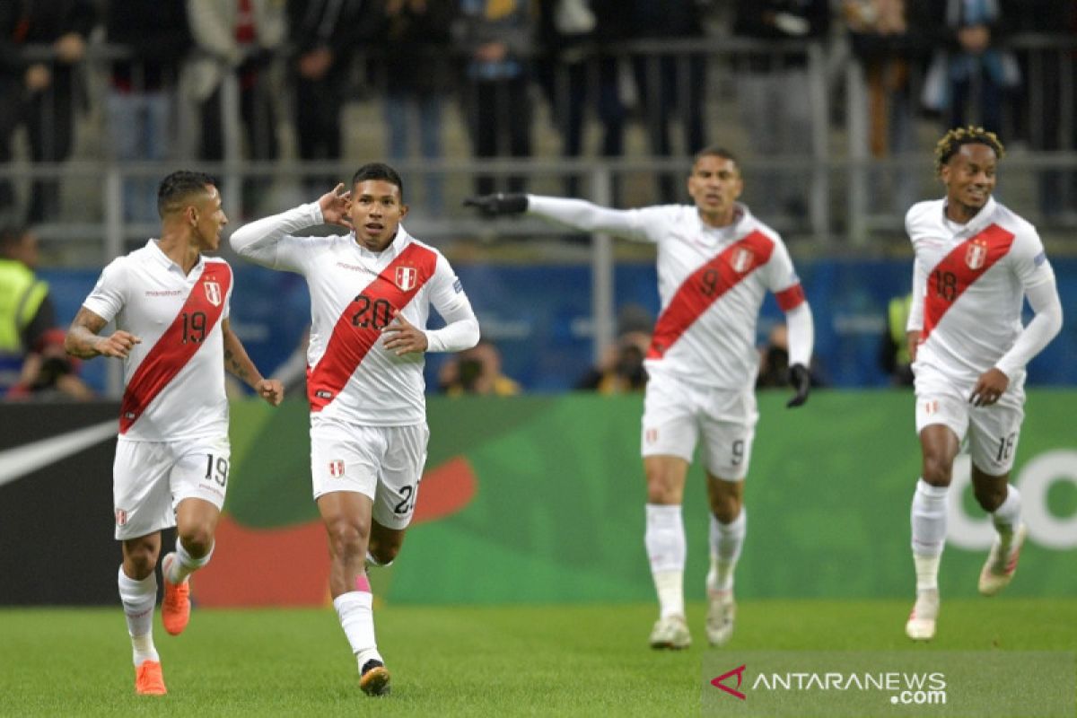 Peru runtuhkan harapan juara tri-runtun Chile di Copa America