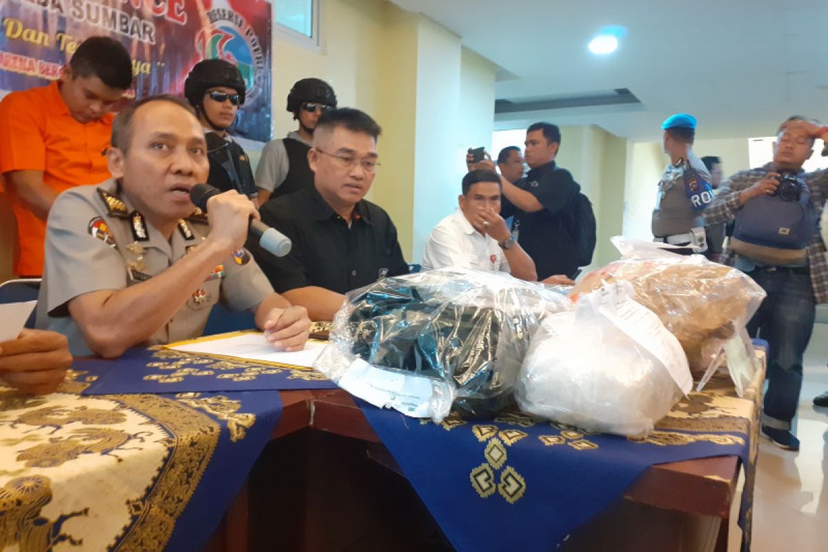 Polda ungkap peredaran narkoba terbesar di Sumbar, BB tujuh kilogram sabu-sabu