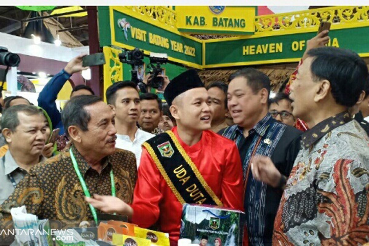 Sijunjung ambil bagian dirikan stan pada Apkasi Otonomi Expo 2019, bupati hadir