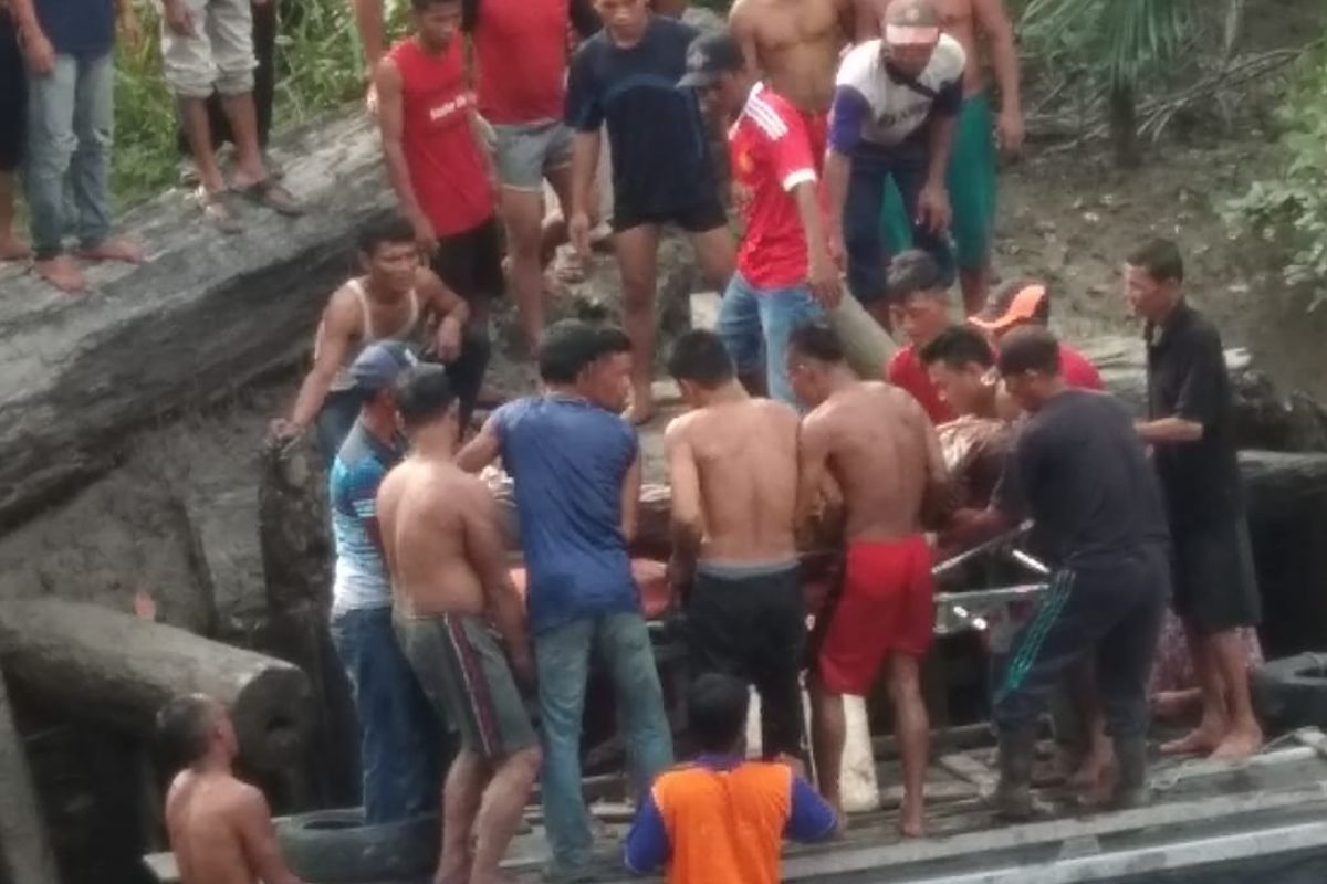 Perempuan terjun ke Sungai Rawa Siak ditemukan meninggal dunia