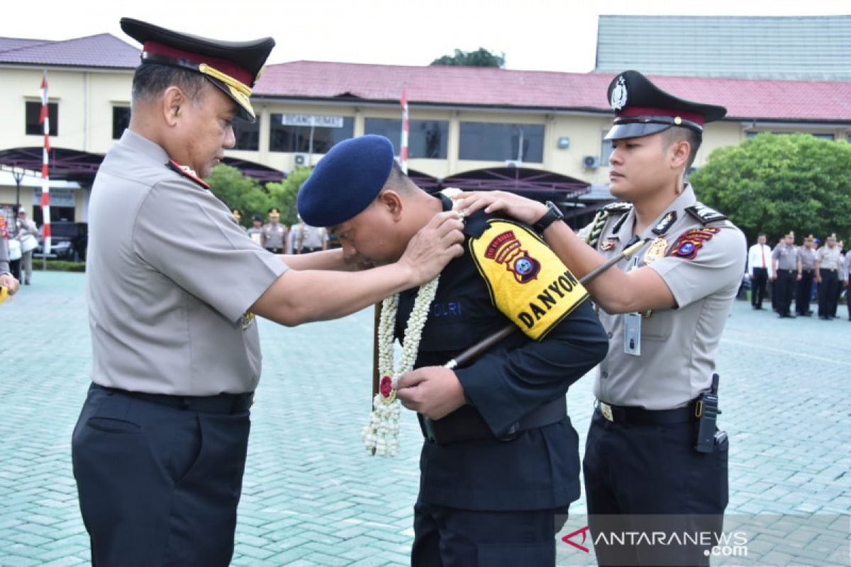 Kapolda hadiahkan cuti 200 personel Brimob BKO Jakarta