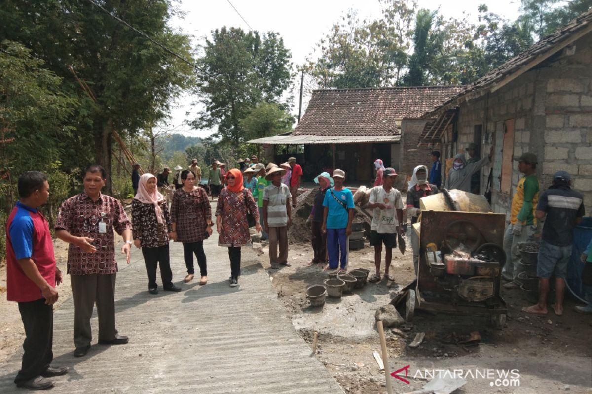 Bantul memperoleh program padat karya infrastruktur di 26 lokasi (VIDEO)