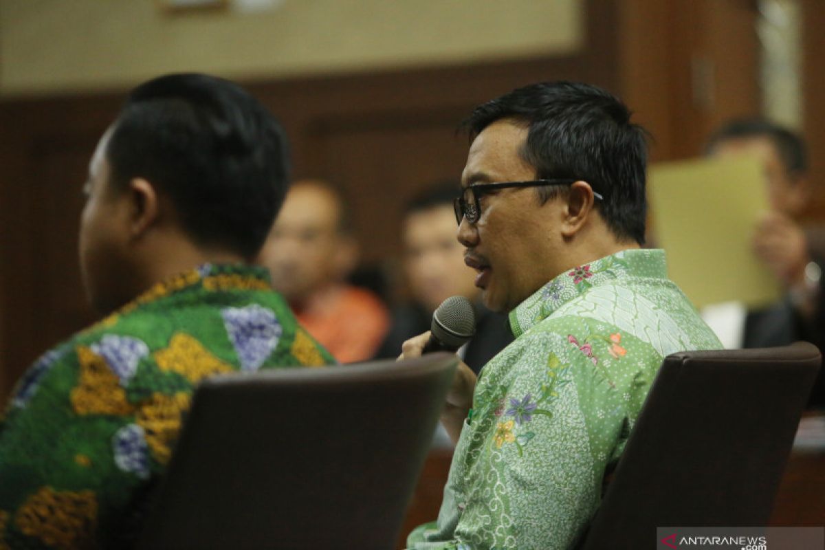 Asisten pribadi Menpora Imam Nahrawi ditahan KPK