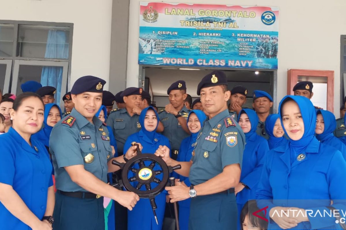 Pangkalan TNI Angkatan Laut Gorontalo gelar pisah sambut Danlanal