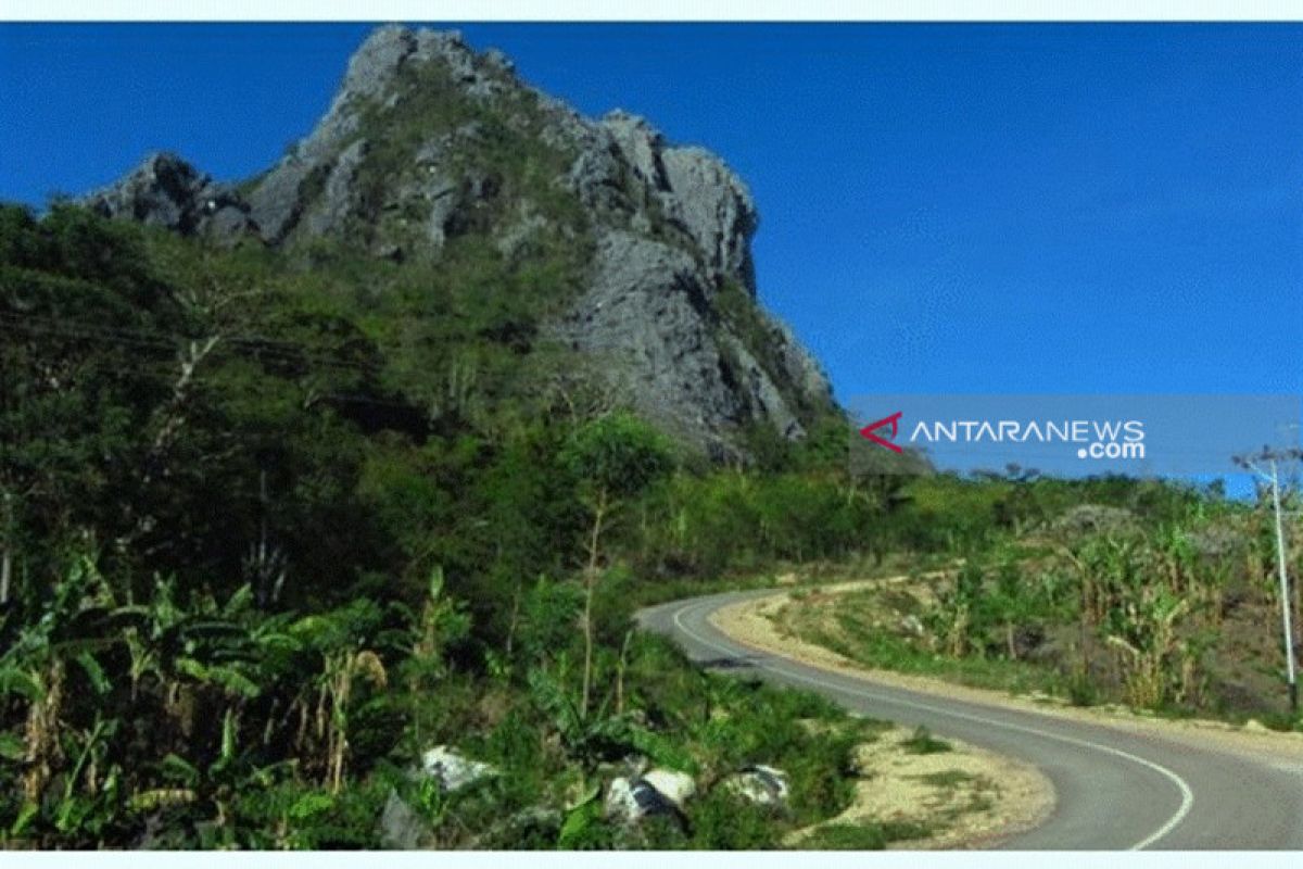 Atraksi budaya sambut 2000 pengusaha di gunung Fatuleu