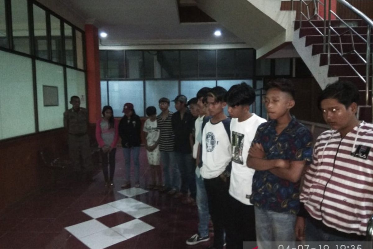 Meresahkan, Satpol-PP Payakumbuh amankan 20 remaja di kawasan pasar