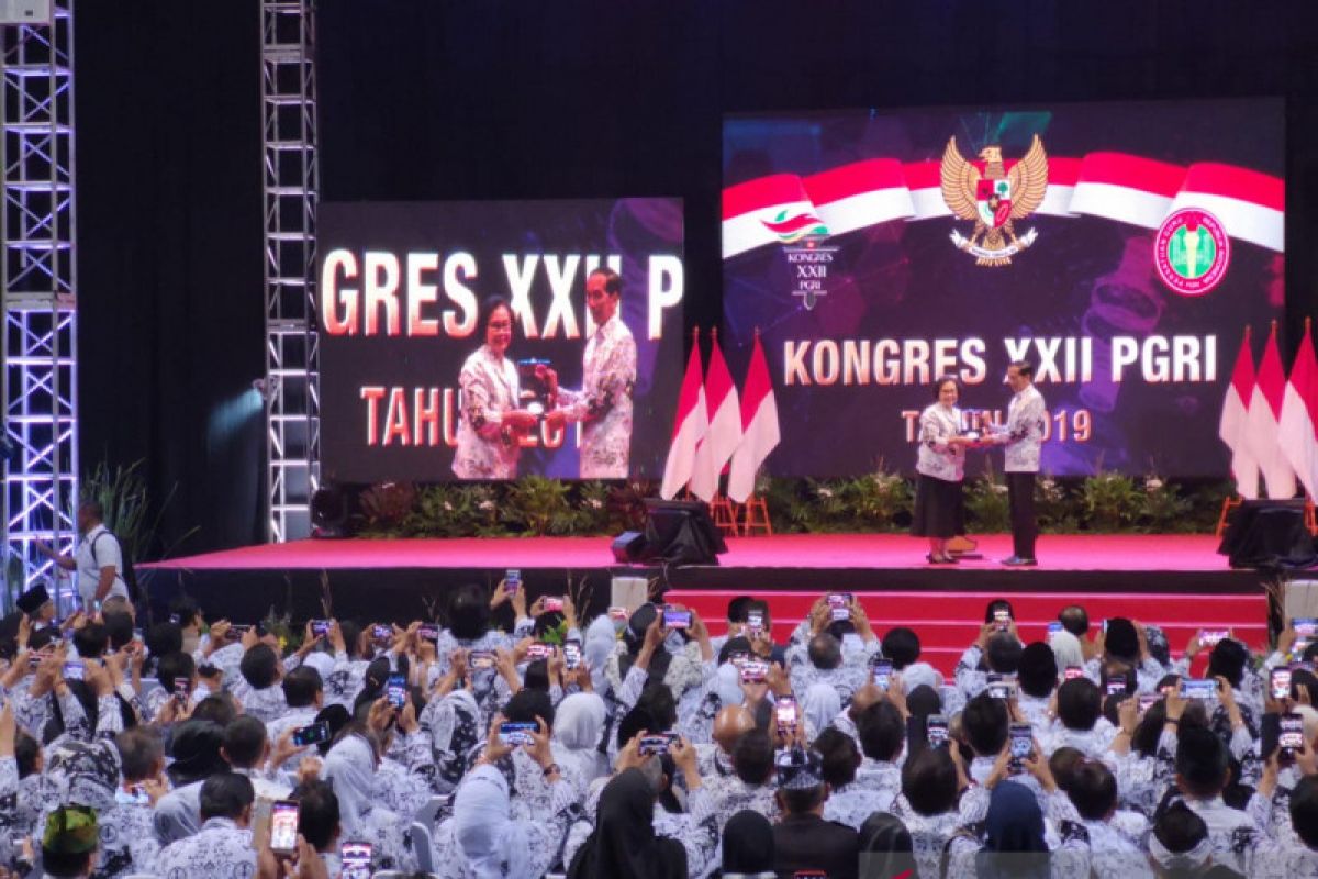 Presiden Jokowi buka Kongres XXII PGRI di Jakarta