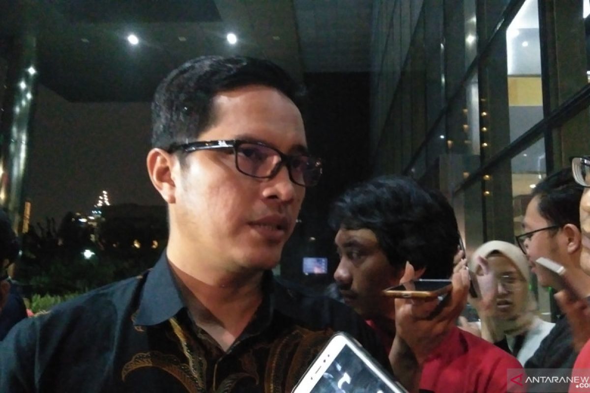 Mantan Bupati Bogor mangkir pemeriksaan KPK karena sakit