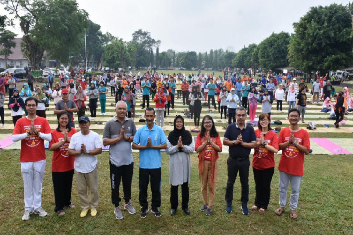 Pemkab Sleman menggelar program yoga untuk gencarkan gaya hidup sehat