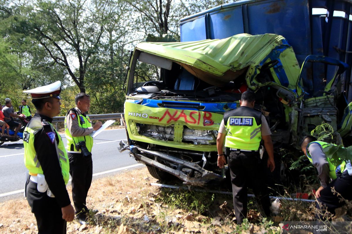 Polres Situbondo tetapkan sopir truk penyebab kecelakaan beruntun