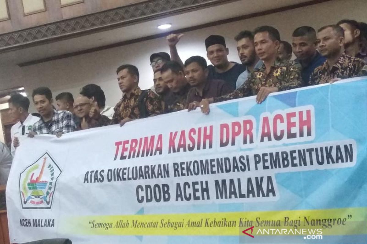 DPRA rekomendasikan pembentukan dua daerah otonomi baru