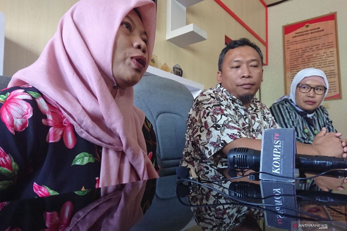 Pengacara Baiq Nuril tegaskan tidak akan minta grasi ke Presiden