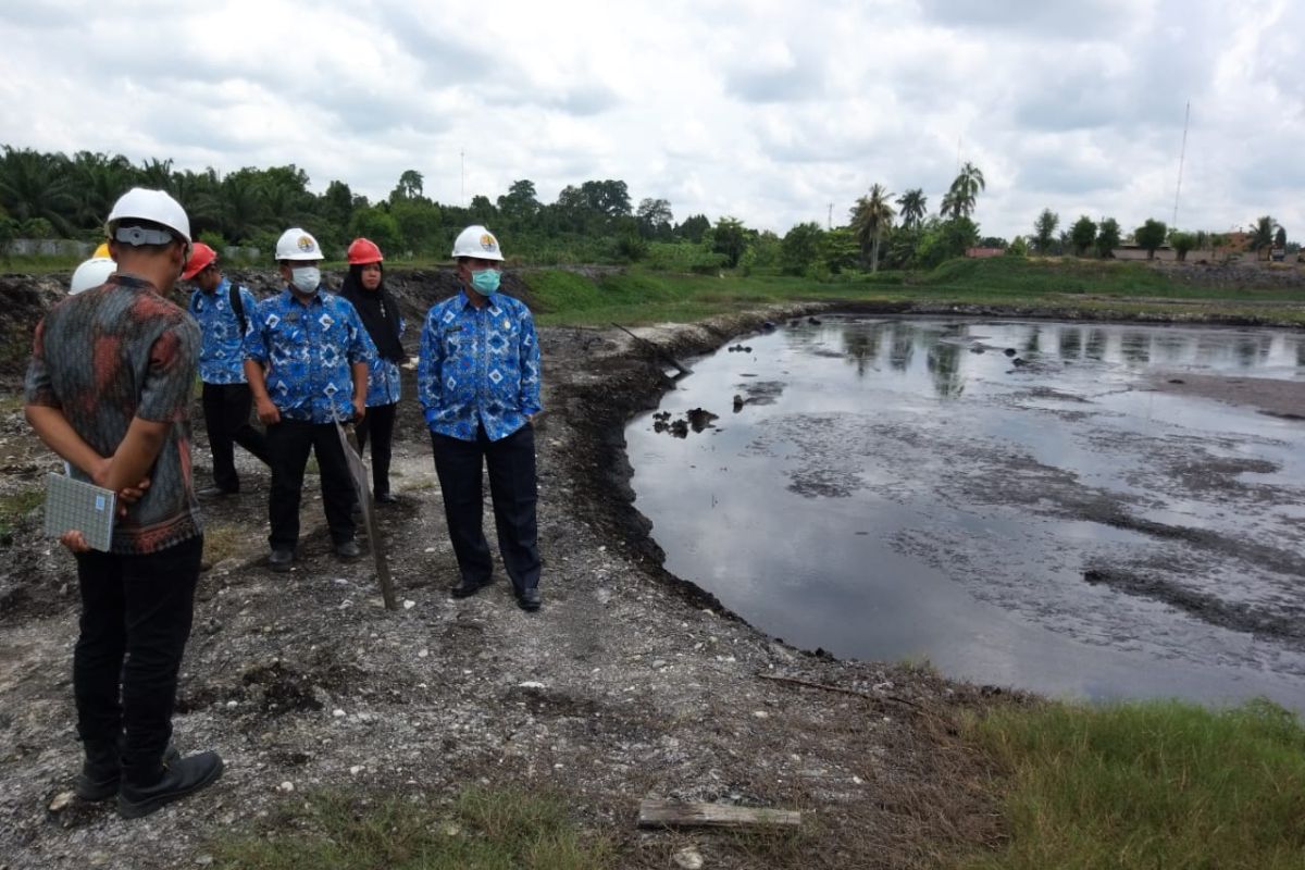 Pemkab Labusel data ulang dokumen limbah pabrik pengolahan kelapa sawit