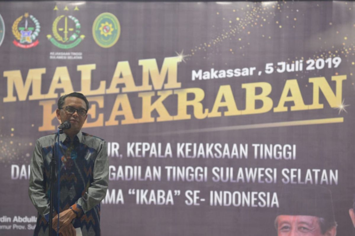Gubernur Sulsel antusias sambut Harifin Tumpa CS di Makassar