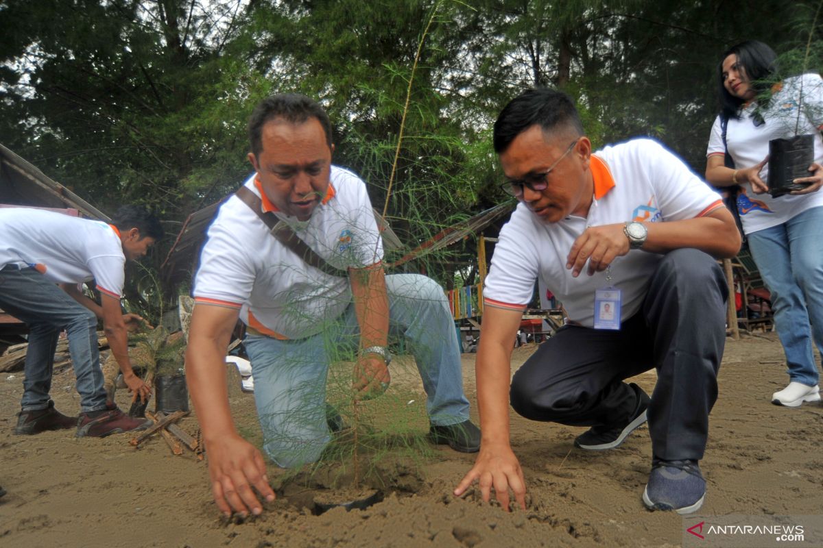 Aksi Peduli Lingkungan - ANTARA News