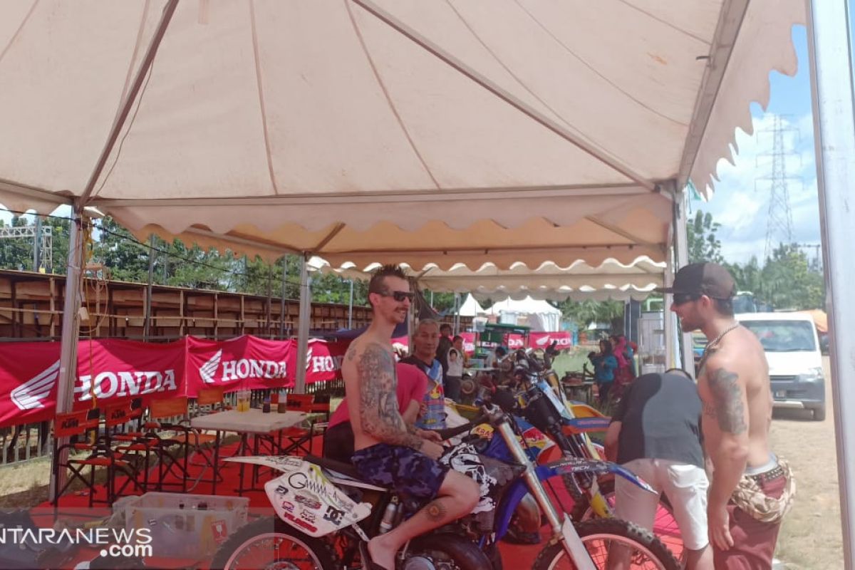 Ini kegiatan hari pertama MXGP Palembang 2019