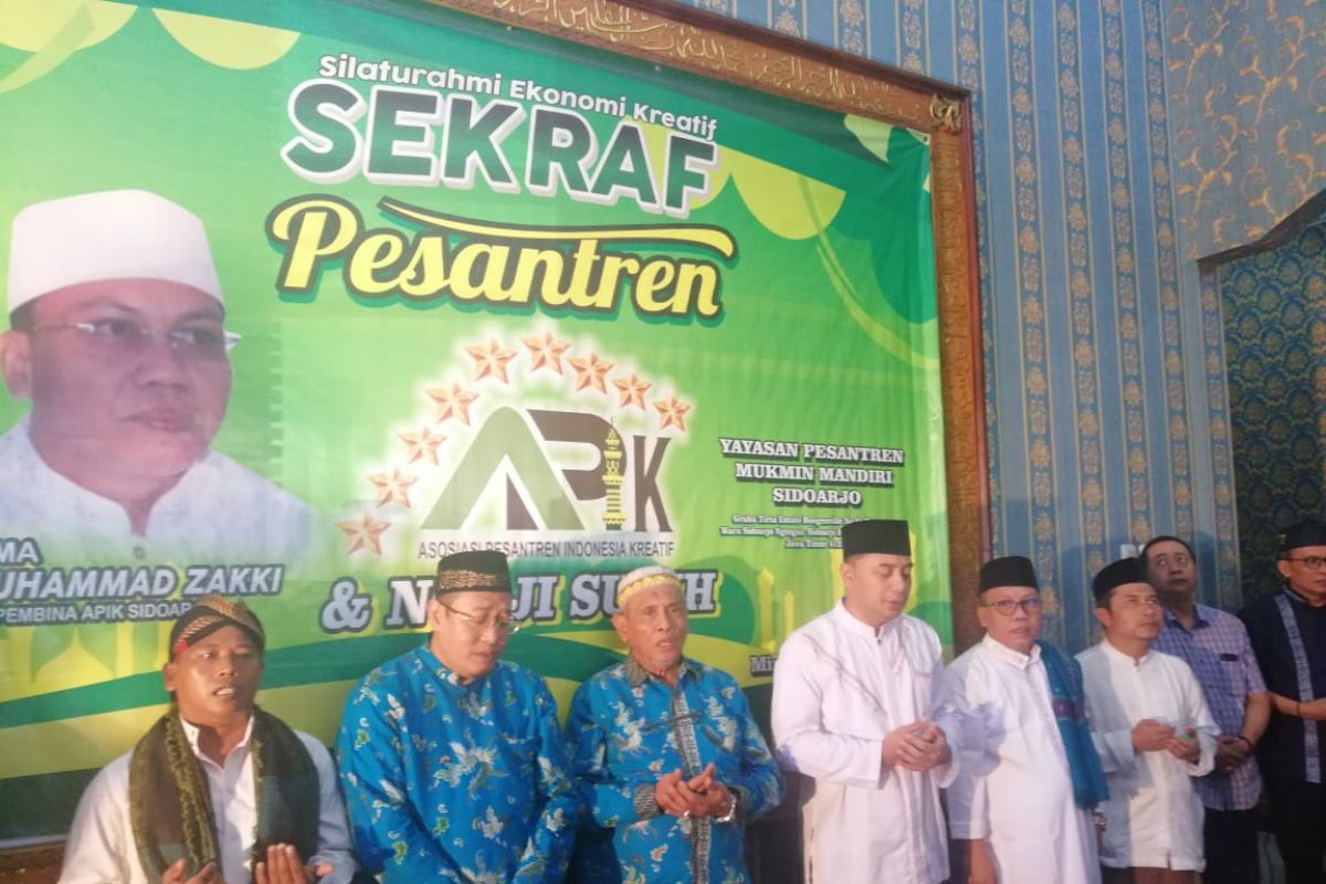 Dukungan kepada bakal calon wali kota Surabaya terus bergulir