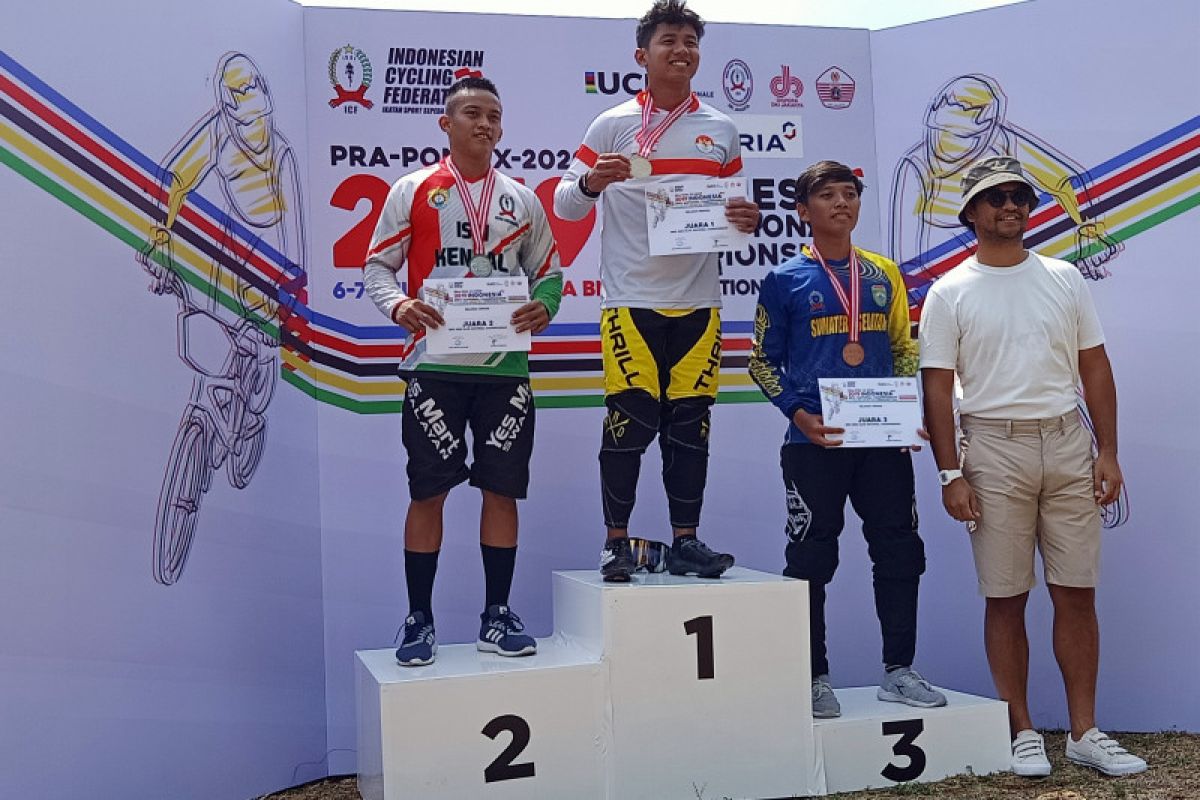 Pebalap sepeda Akbar Rio juara nasional BMX 2019