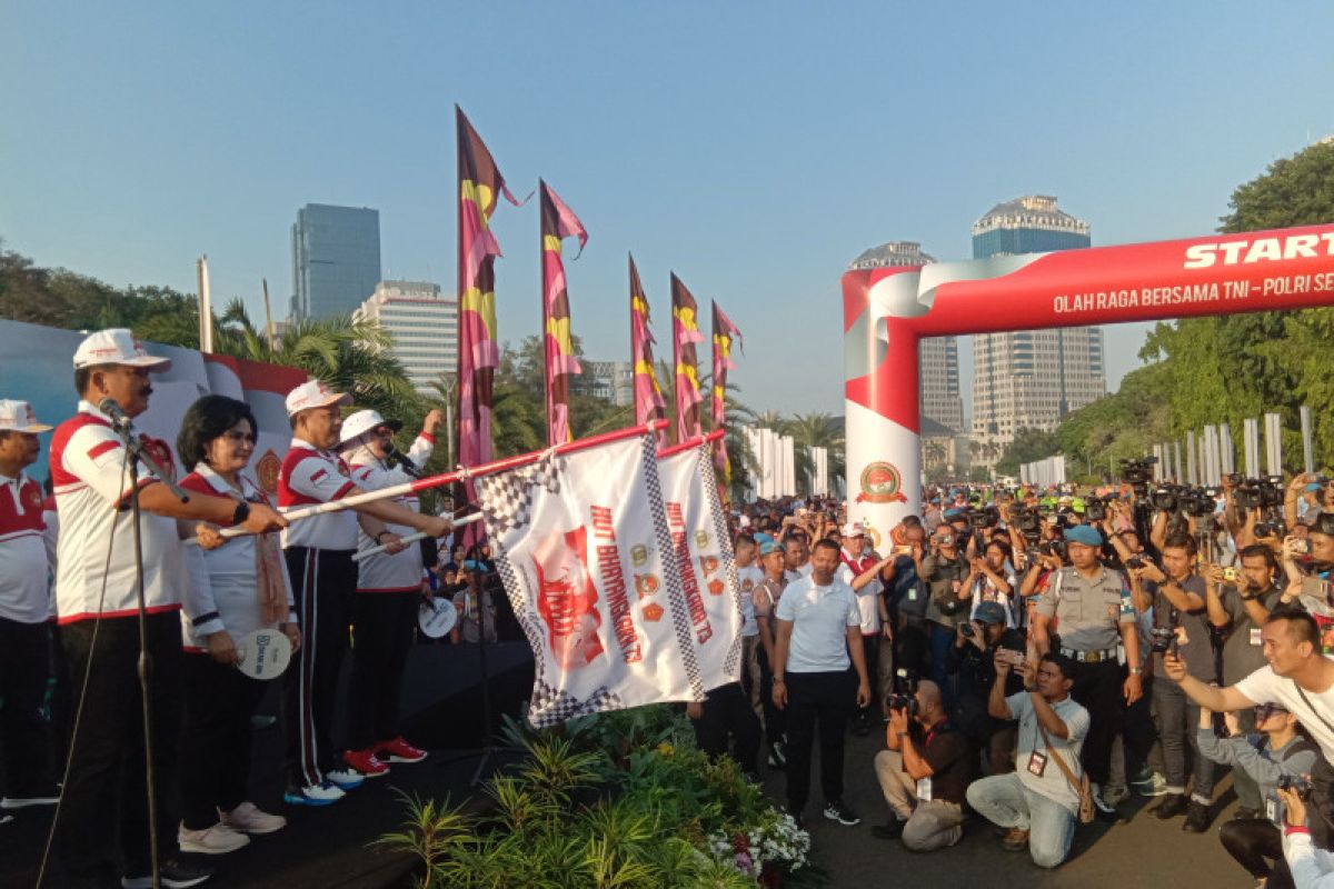 Kebersamaan TNI-Polri dalam peringatan Hari Bayangkara