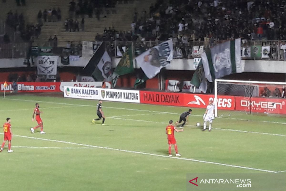 PSS unggul 2-0 atas Kalteng Putra pada babak pertama