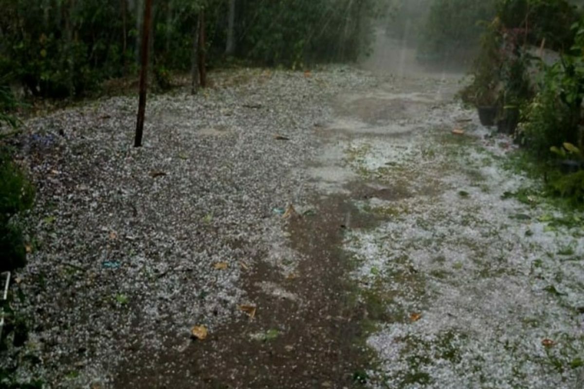 Hujan es sebesar kelereng turun di lima desa  Aceh Tengah