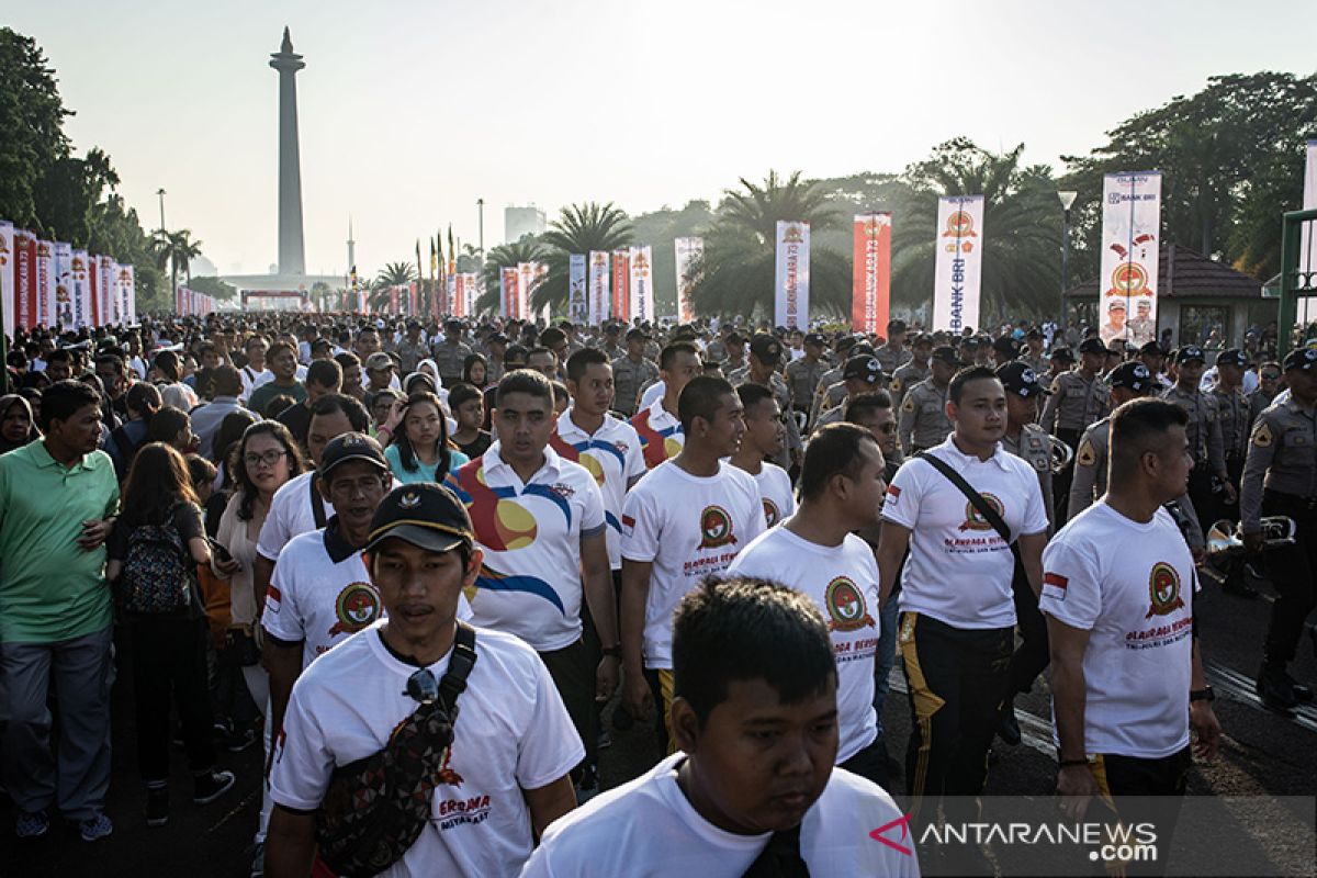 Ribuan warga turut ramaikan HUT Bhayangkara di Monas