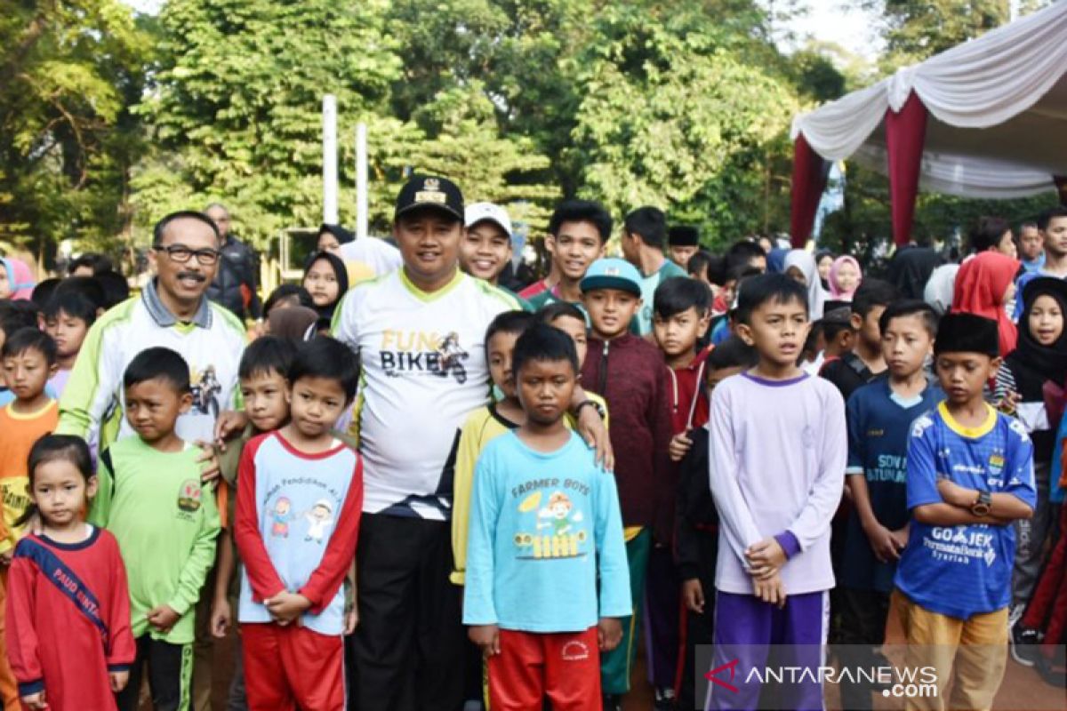 Wagub Jabar dukung hari anak yatim nasional