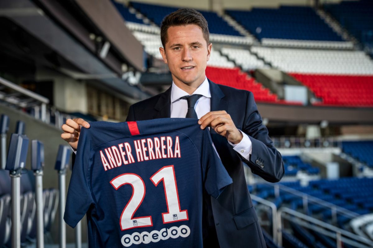 Ander Herrera resmi bergabung ke PSG
