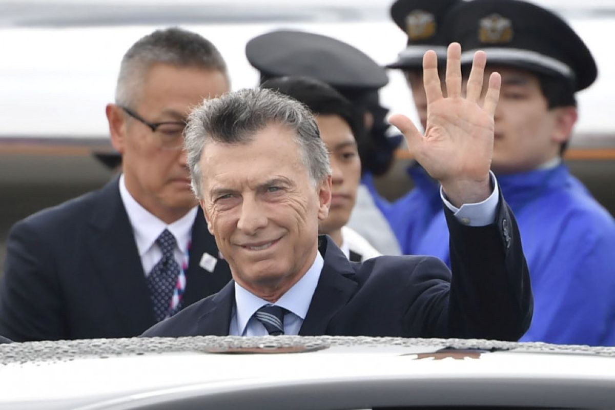 Presiden Argentina dan pesaing meluncurkan iklan kampanye Pilpres