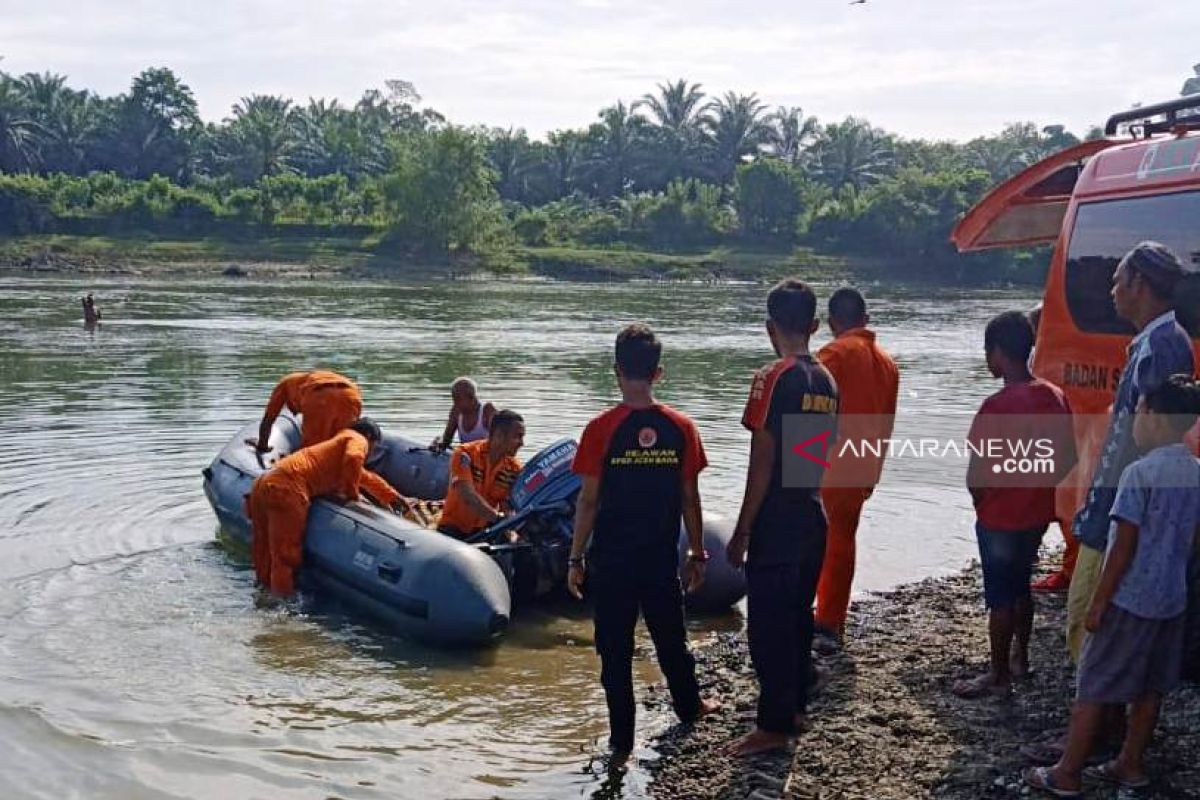 Dua warga Aceh Barat tenggelam di sungai satu korban meninggal  dunia