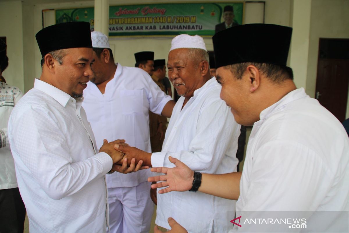 Plt. Bupati Labuhanbatu minta tim kesehatan haji berkonsentrasi dan ramah