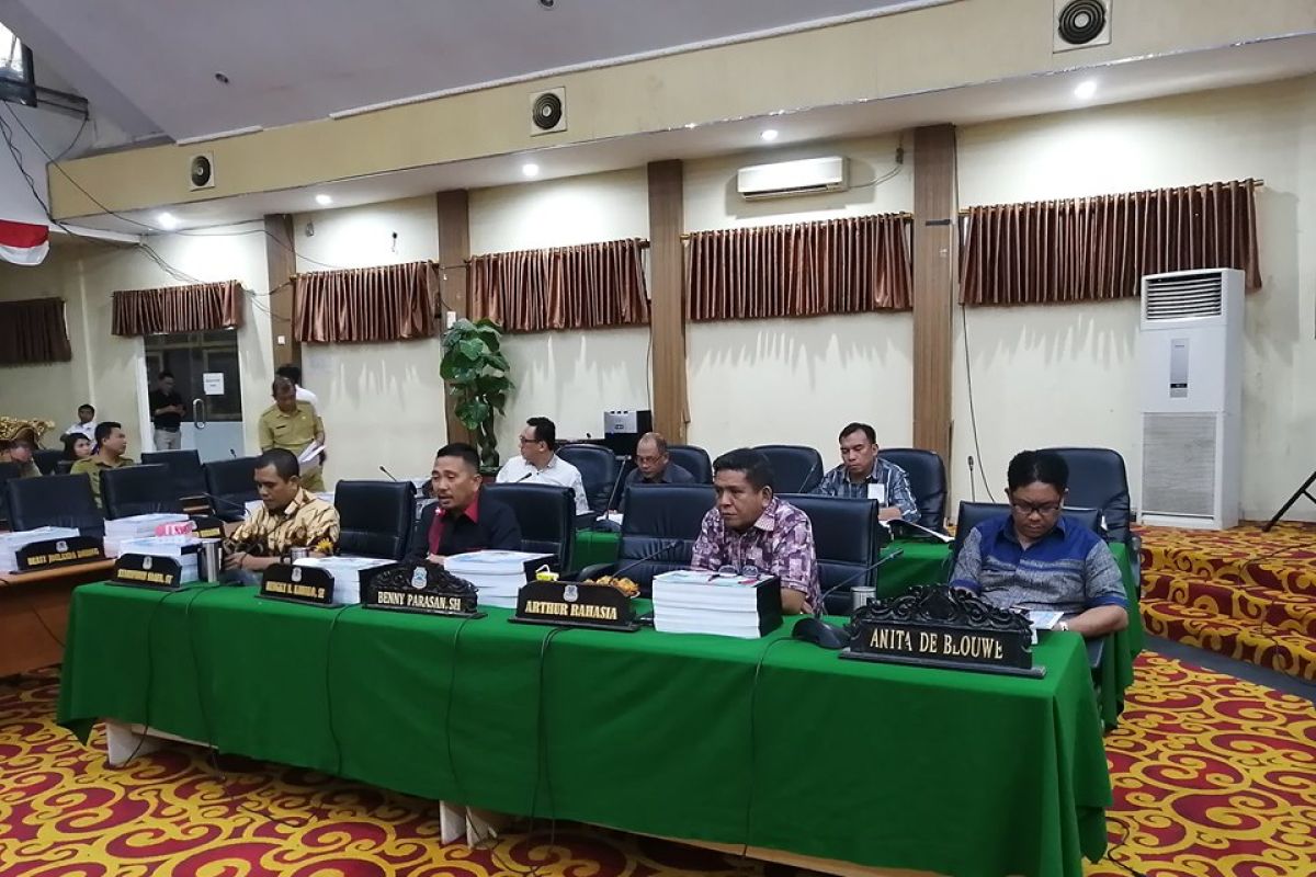 Banggar DPRD-TAPD Manado bahas ranperda pertanggungjawaban APBD 2018