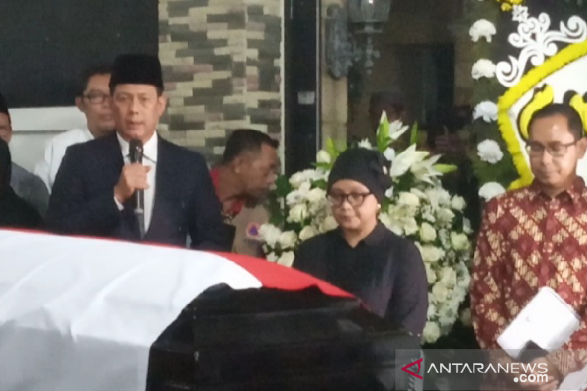 Doni: Pemakaman Sutopo ala militer dengan peserta PNS