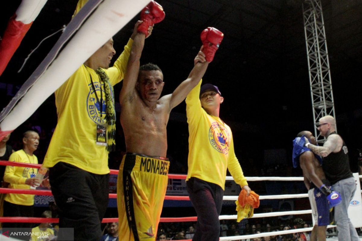 Tibo Monabesa berada dalam jalur penantang gelar juara dunia WBC