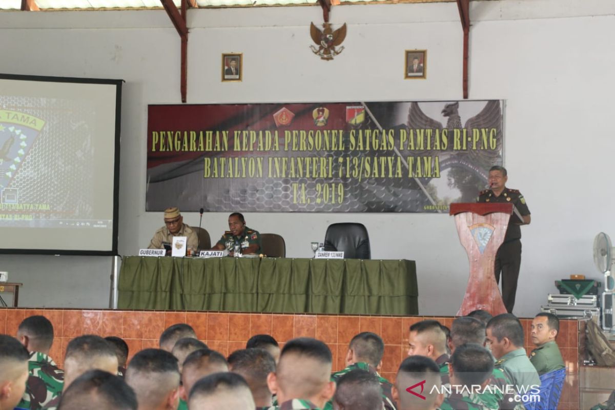 Gubernur-Kajati Gorontalo berikan pembekalan ke Satgas Yonif 713