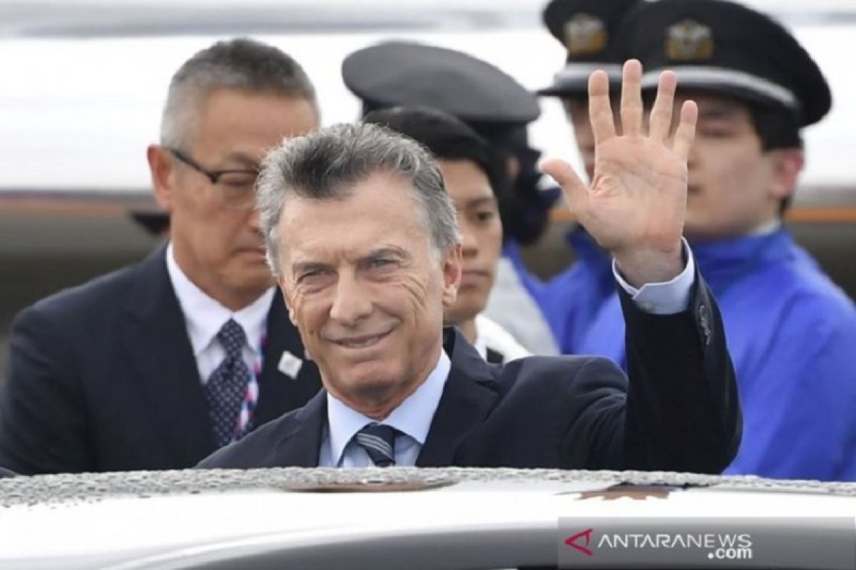 Presiden Argentina dan para pesaing luncurkan iklan kampanye Pilpres