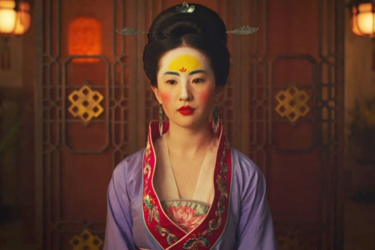 Trailer "Mulan" diluncurkan, tampilkan keahlian Liu main pedang