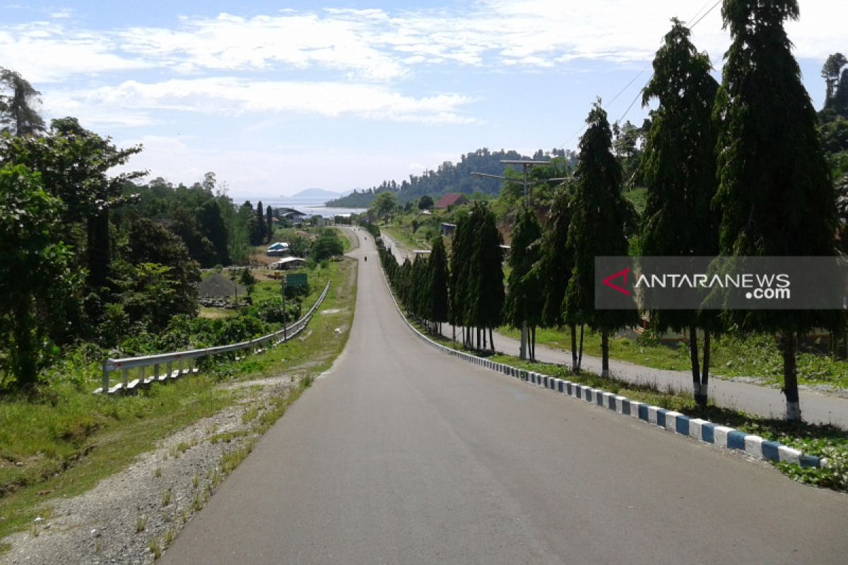 BPBD Raja Ampat bantu korban longsor evakuasi barang